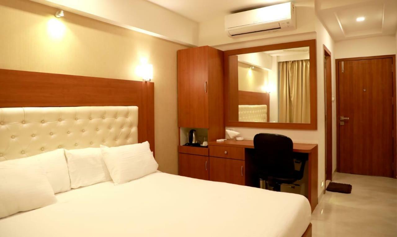 מומביי Hotel Lords, Fort מראה חיצוני תמונה