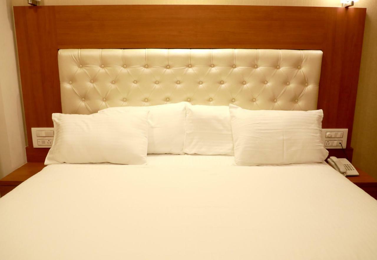 מומביי Hotel Lords, Fort מראה חיצוני תמונה