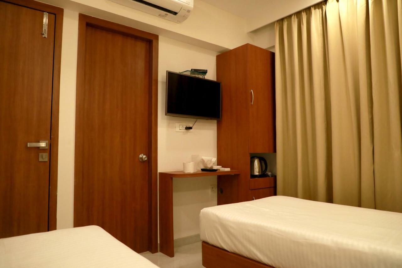 מומביי Hotel Lords, Fort מראה חיצוני תמונה